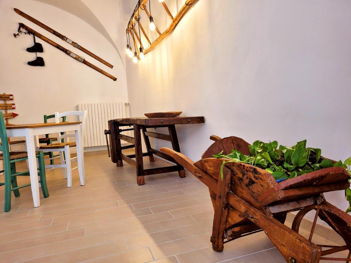 Il Bivacco Del Duomo Bed and Breakfast LʼAquila Buitenkant foto