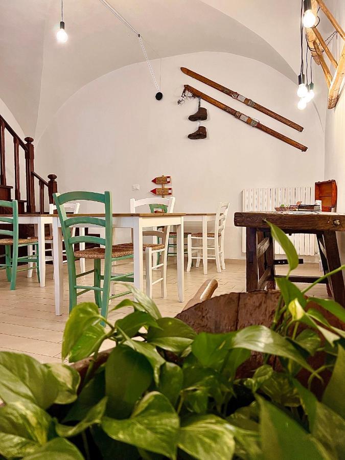 Il Bivacco Del Duomo Bed and Breakfast LʼAquila Buitenkant foto